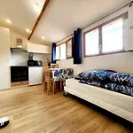 Les Marc - 5 Dans Le Vieil Apartamento