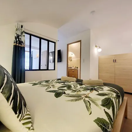 Les Marc - 5 Dans Le Vieil * Antibes