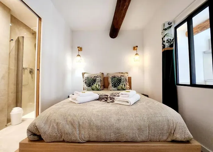 Les Marc - 5 Dans Le Vieil * Antibes