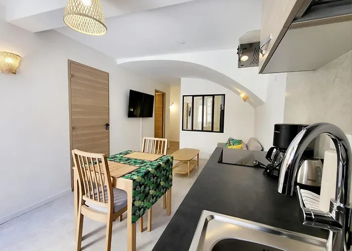 Les Marc - 5 Dans Le Vieil * Antibes